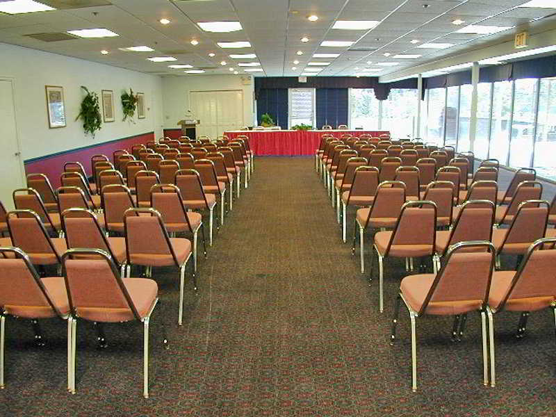 Quality Inn And Suites Golf Resort North North Naples Negócio foto