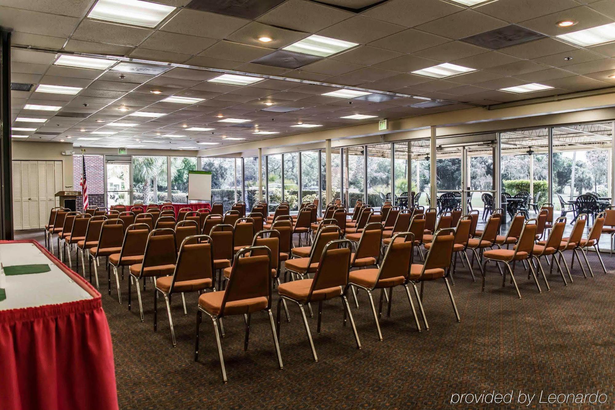Quality Inn And Suites Golf Resort North North Naples Exterior foto