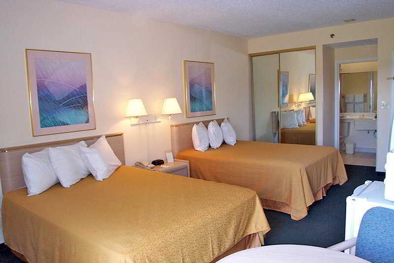 Quality Inn And Suites Golf Resort North North Naples Quarto foto