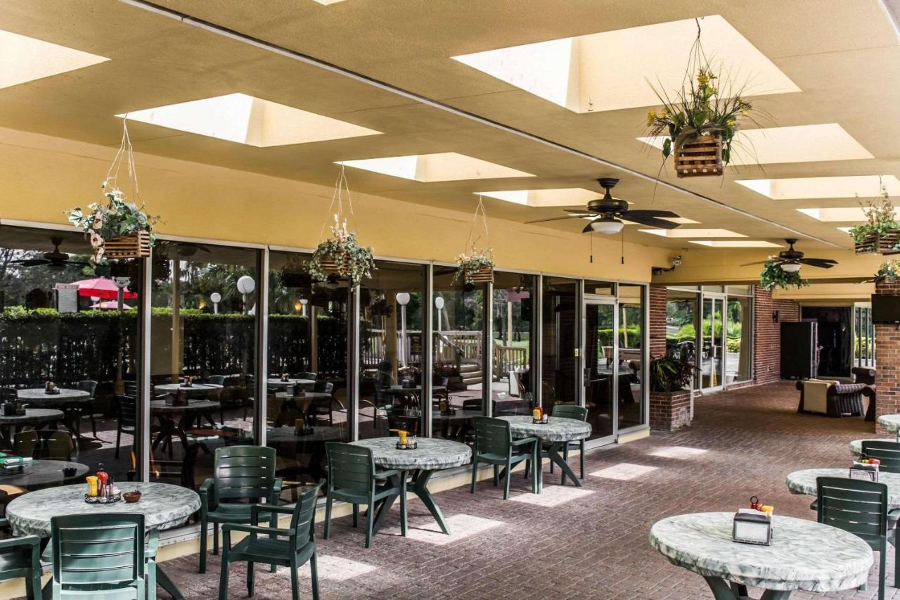 Quality Inn And Suites Golf Resort North North Naples Exterior foto